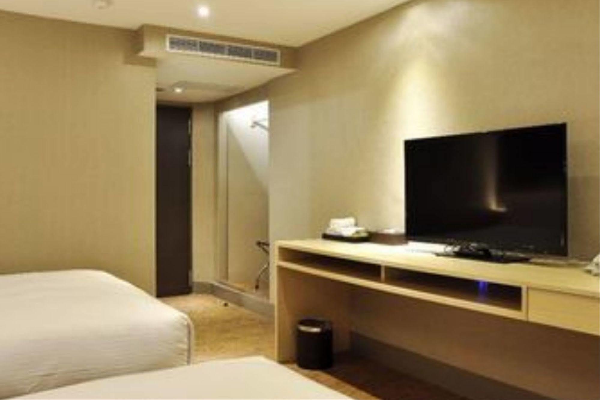 Simple Life Kaohsiung Hotel Eksteriør billede