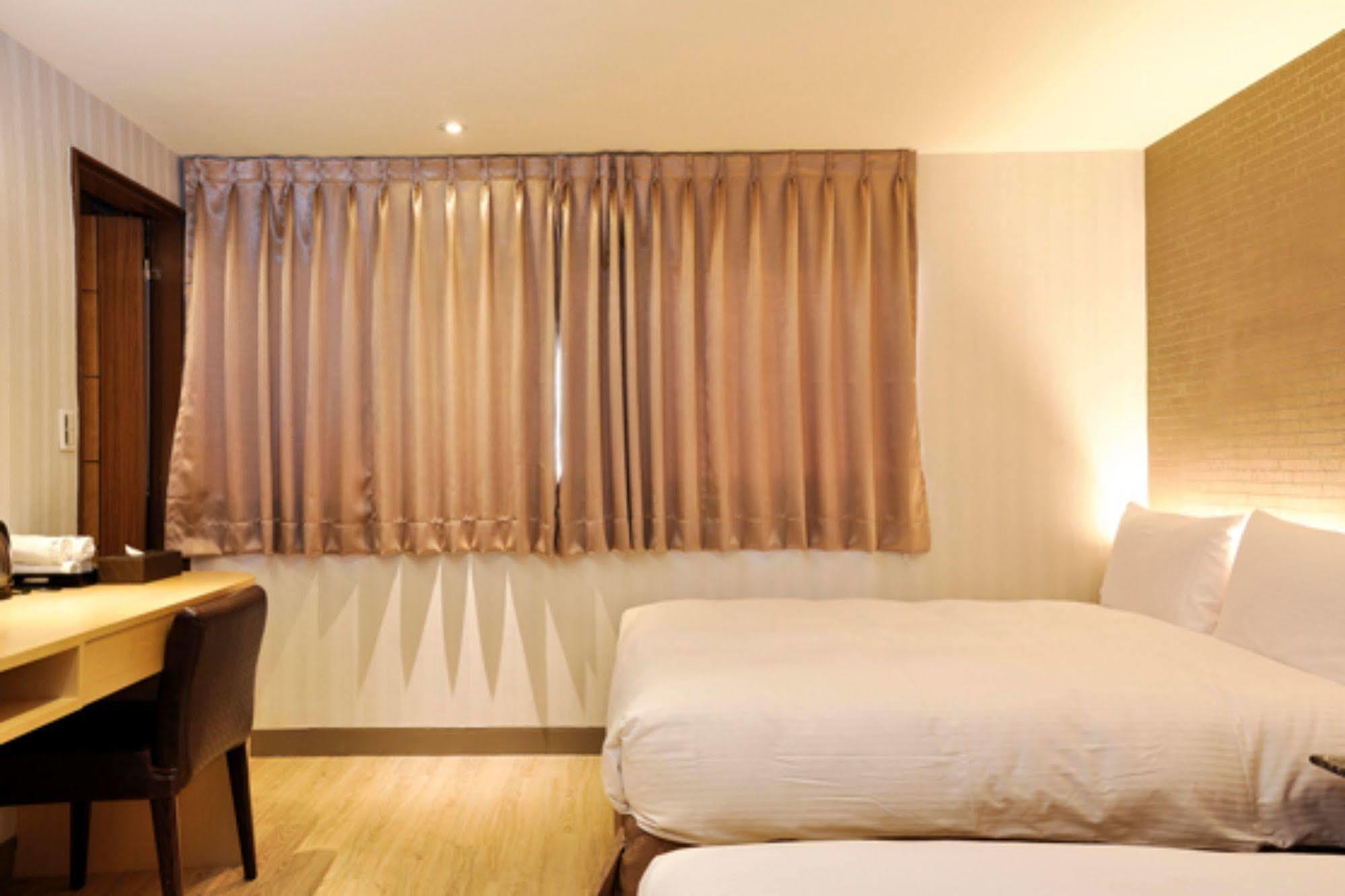 Simple Life Kaohsiung Hotel Eksteriør billede